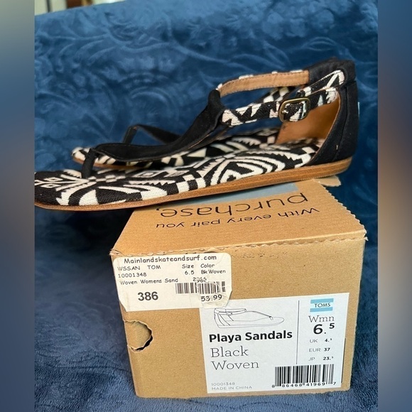Toms Playa Aztec Thong Black and White Print Sandal Size 6.5 with original Box - Picture 5 of 6